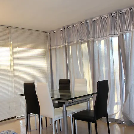 Platja Llarga Nuria Apartment Salou